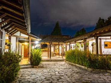 Auenbereich |  Hotel Hacienda Abraspungo / Chamleon