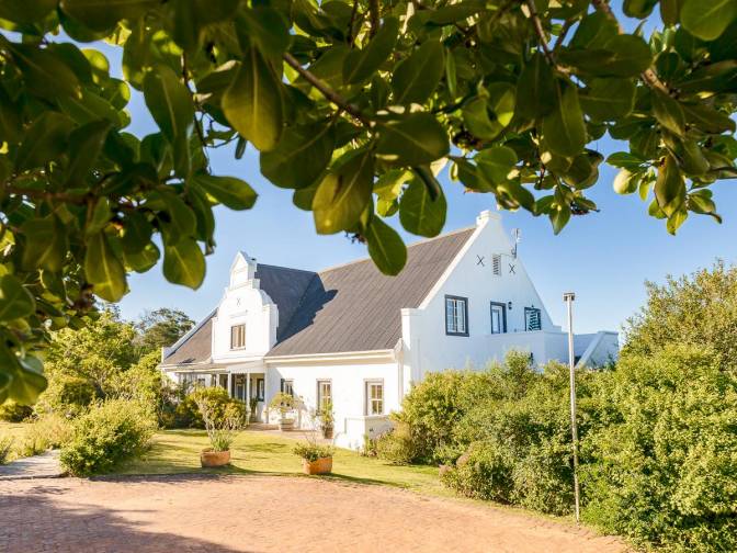 Fynbos Ridge Country House and Cottages