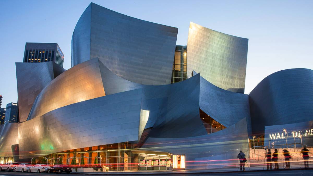 Walt Disney Music Hall |  Linda Pomerantz Zhang, Unsplash / Chamleon