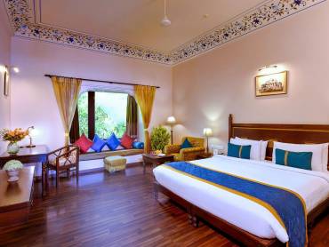 Anuraga Palace  |  Anuraga Palace / Chamleon