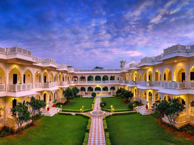 Anuraga Palace  |  Anuraga Palace / Chamleon