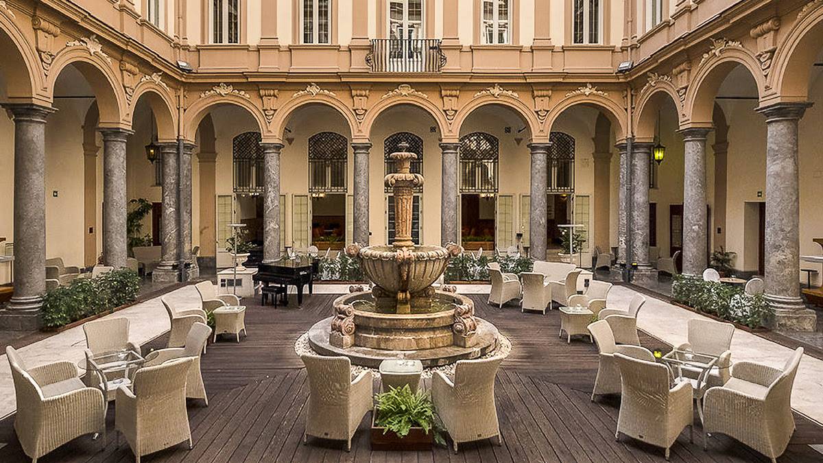 Grand Hotel Piazza Borsa |  Giacomo DAguanno / Grand Hotel Piazza Borsa