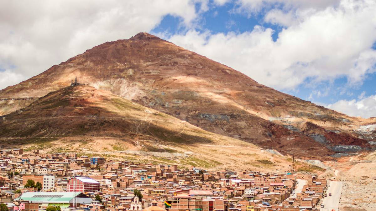 Potos mit Ausblick auf den Cerro Rico |  Andrea Huls Pareja, Unsplash / Chamleon