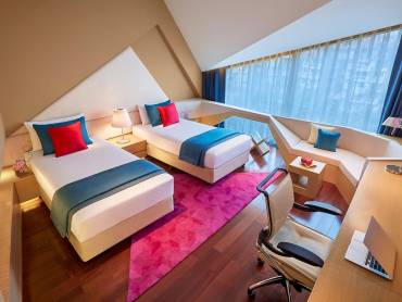 Vivanta Hotel New Delhi |  Vivanta Hotel New Delhi / Chamleon
