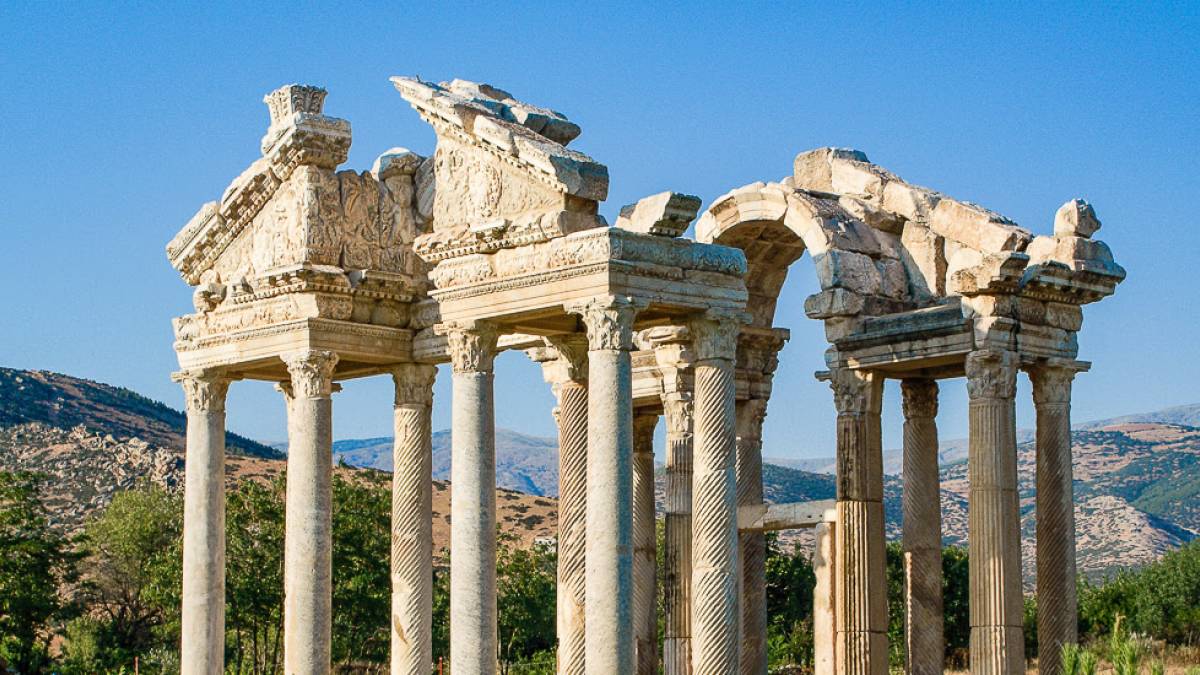 Aphrodisias Tempel |  Debra Jean, Pixabay / Chamleon