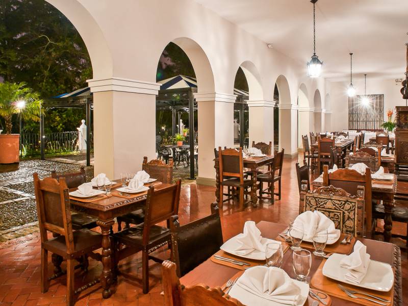 Restaurant |  Mario Carvajal, Hotel Dann Monaterio / Chamleon