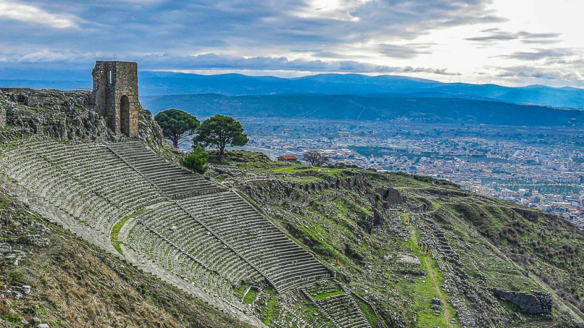 Pergamon Akropolis |  Ahmet Demiroglu, Unsplash / Chamleon