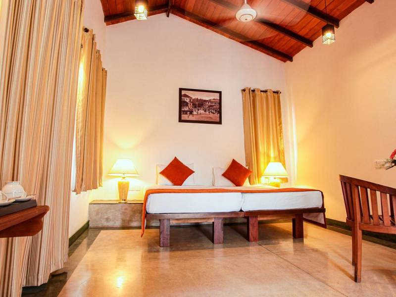 Kaya Residence |   A.I. Samarakoon, Kaya Residency, Nkar Travel House / Chamleon