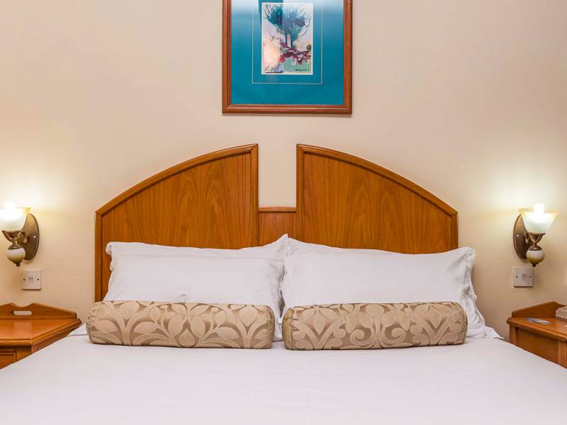 Ku Chawe Inn |  Ku Chawe Inn / Chamleon