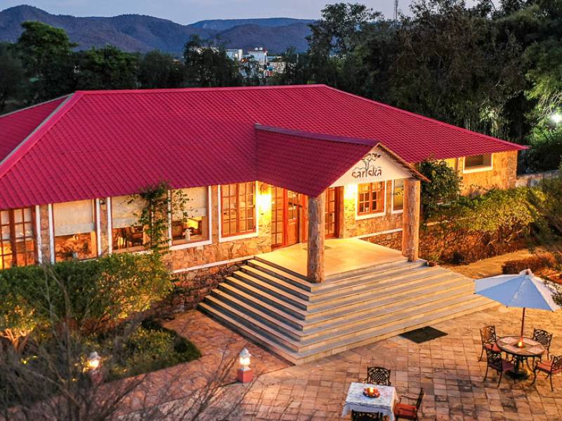 Sariska Safari Lodge |  Sariska Safari Lodge / Chamleon