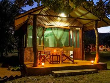 Mvuu Camp |  Mvuu Camp / Chamleon