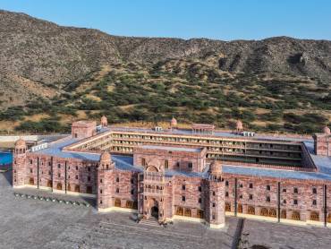 Umaid Mahal Palace  |  Umaid Mahal Palace / Chamelon