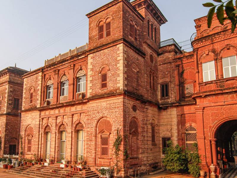 Raj Niwas Palace |  Raj Niwas Palace / Chamleon