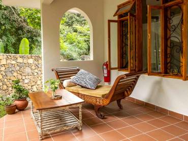 Mount Meru Game Lodge | © Paul Joynson-Hicks, Mount Meru Game Lodge / Chamäleon